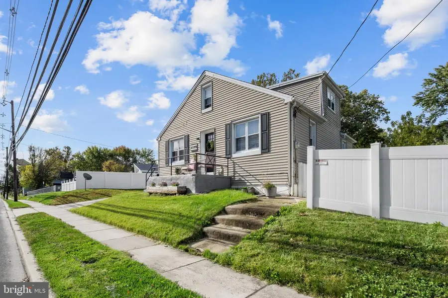 101 S Warwick Rd, Somerdale, NJ 08083 - #2