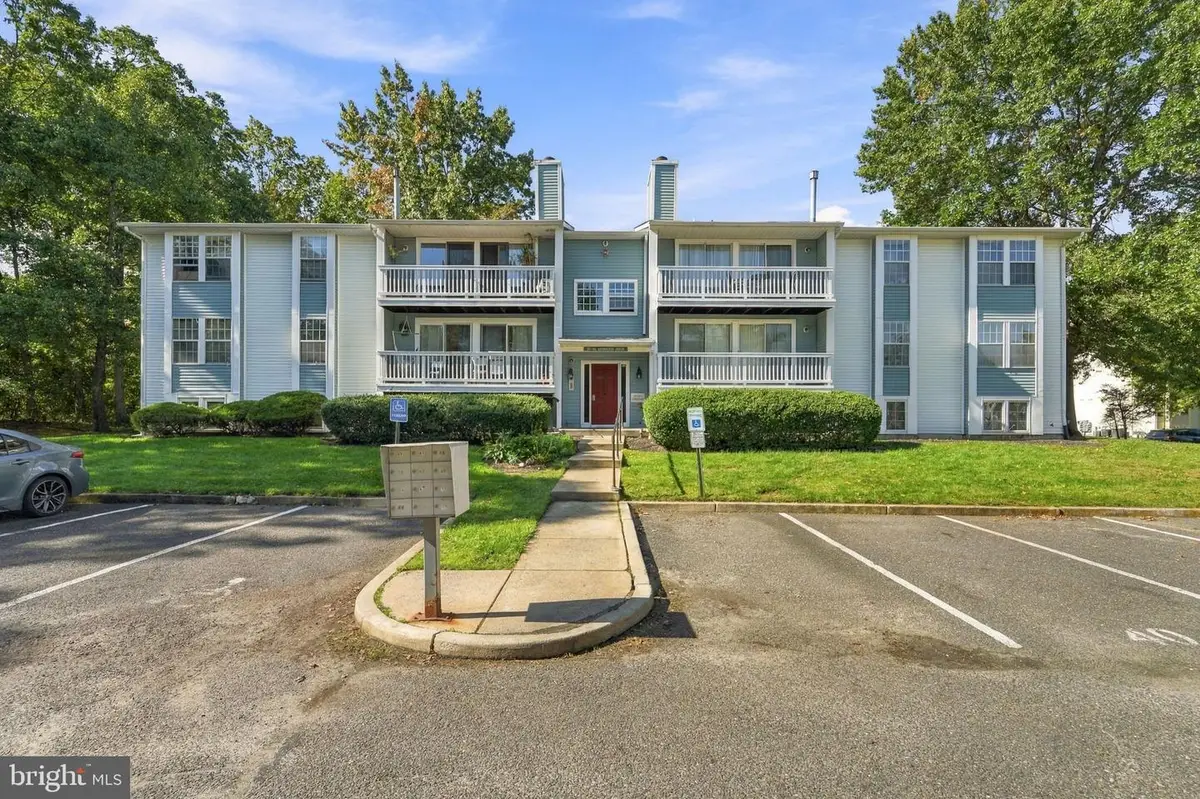 40 Kenwood Dr, Sicklerville, NJ 08081 - #1