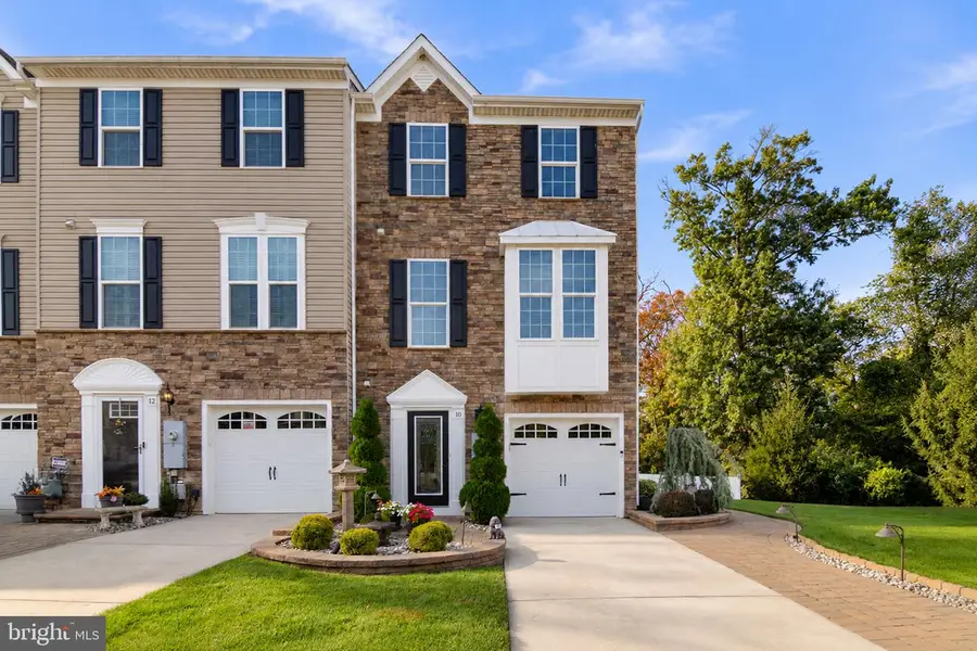 10 Village Green Ln, Sicklerville, NJ 08081 - #2