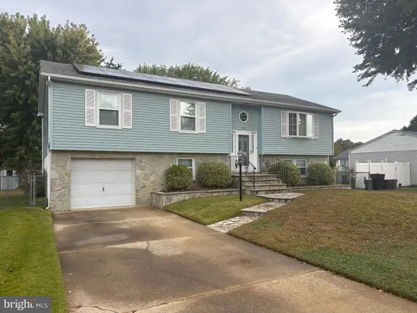 135 Sturbridge Dr, SICKLERVILLE, NJ 08081