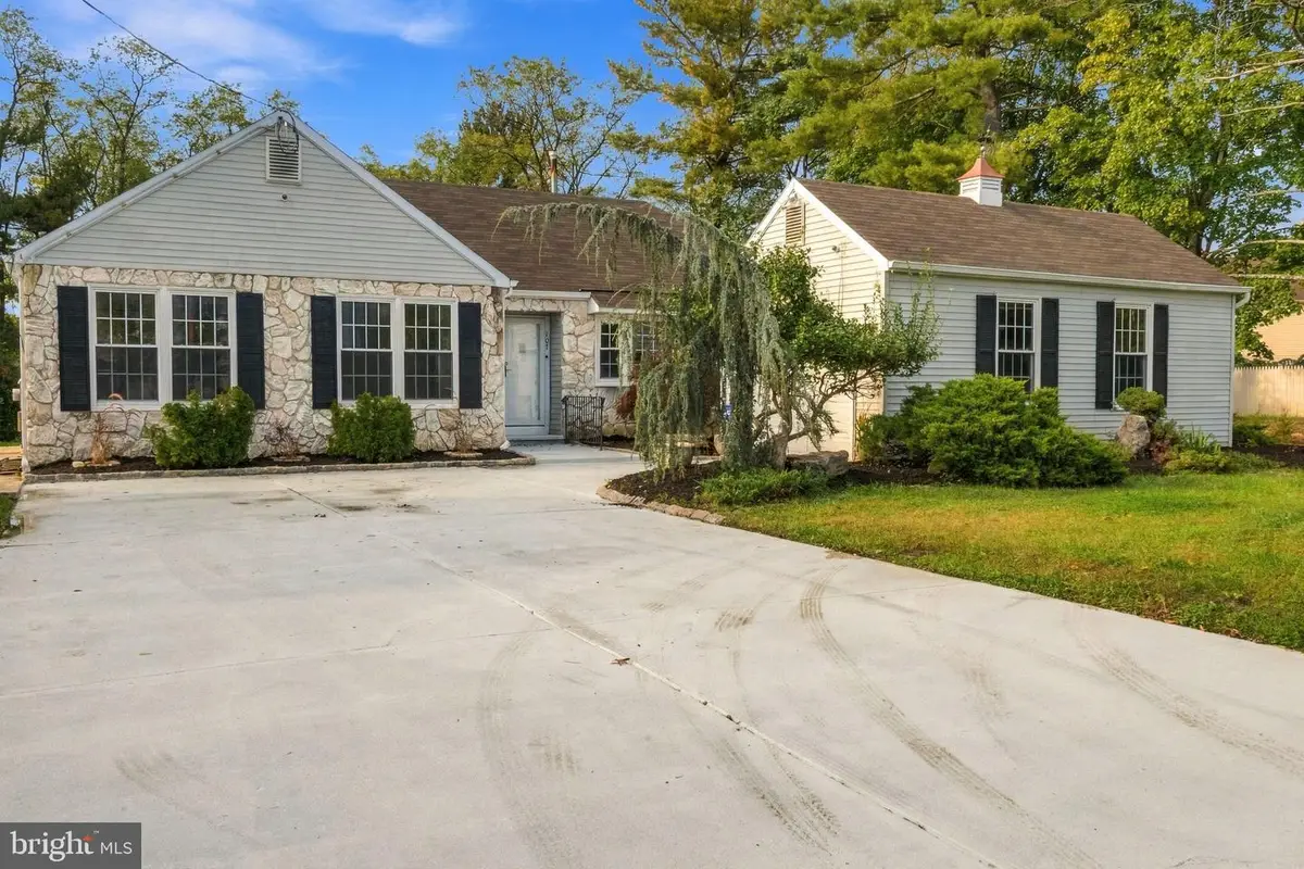 107 Brick Rd, Cherry Hill, NJ 08003 - #1