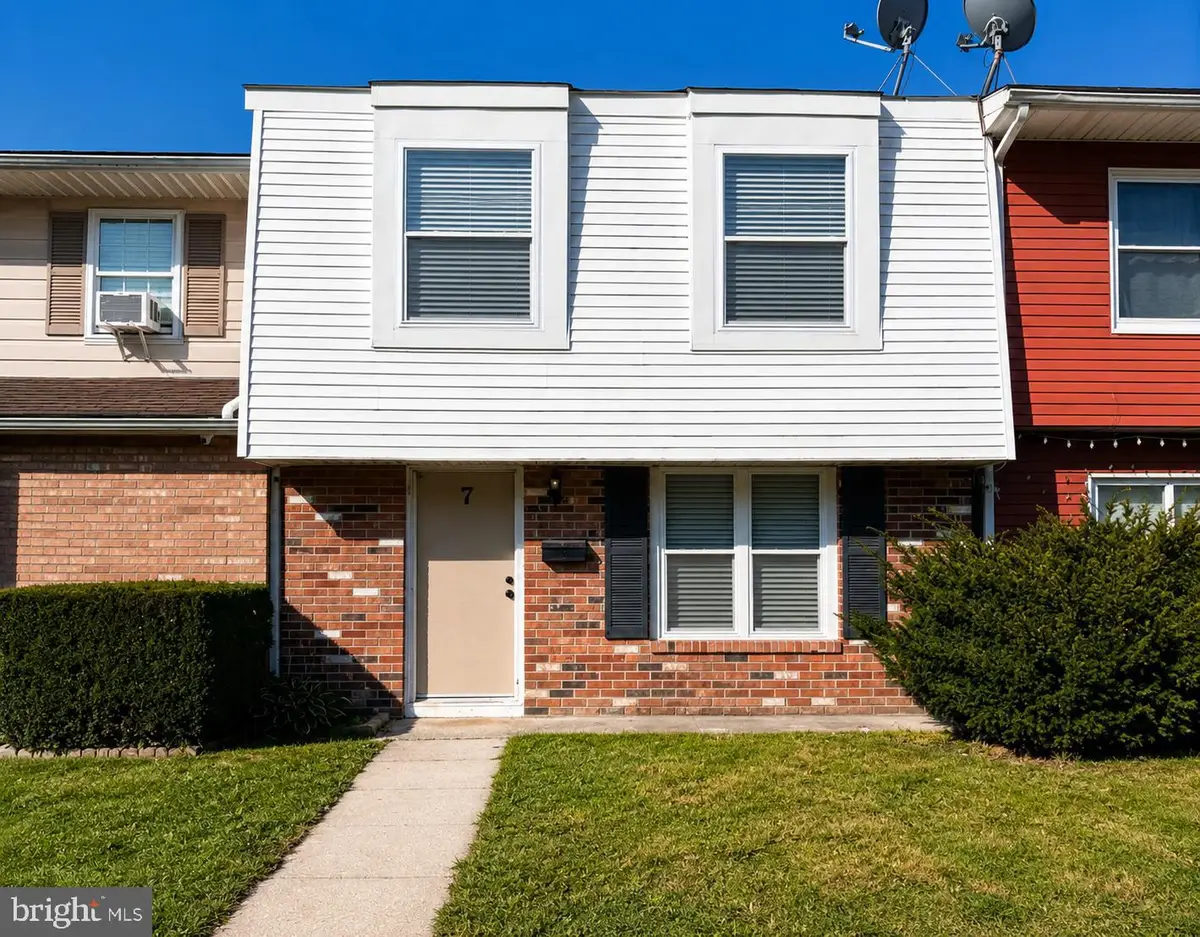 7 Madeley Ct, Sicklerville, NJ 08081 - #1