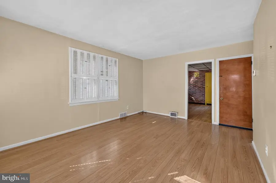 30 W Maple Ave, Lindenwold, NJ 08021 - #3