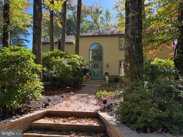 50 Cohasset Ln, CHERRY HILL, NJ 08003