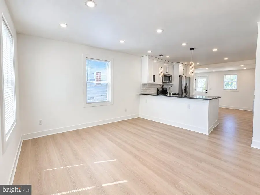 49 E Buckingham Ave, Mount Ephraim, NJ 08059 - #2