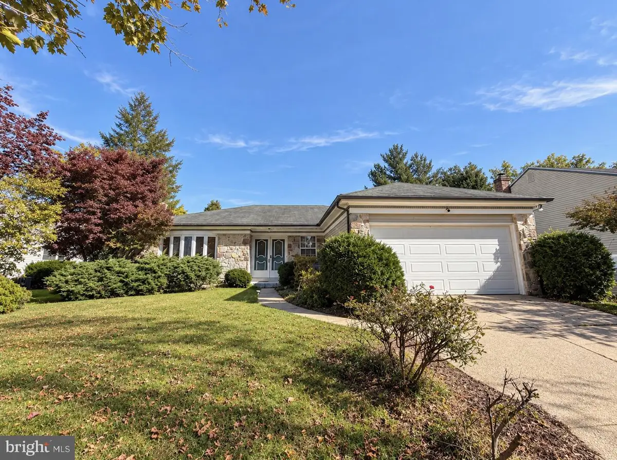 8 W Brook Dr, Cherry Hill, NJ 08003 - #1