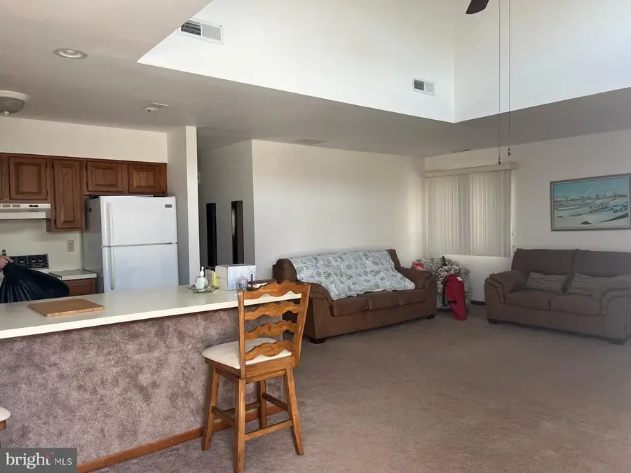421 W Bennett Ave #4, Wildwood, NJ 08260 - Image #2