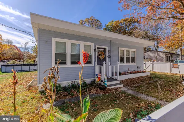 226 E New York Ave, VILLAS, NJ 08251