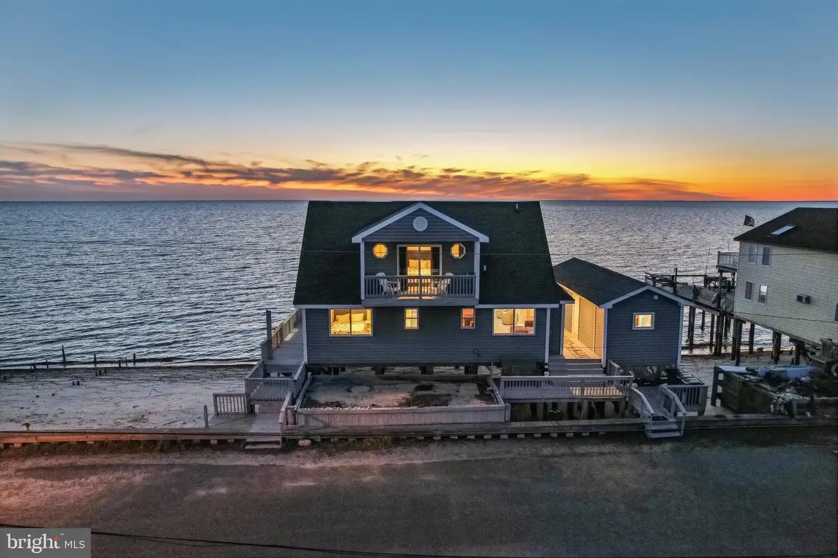 27 S Beach Ave, Cape May Court House, NJ 08210 - #1