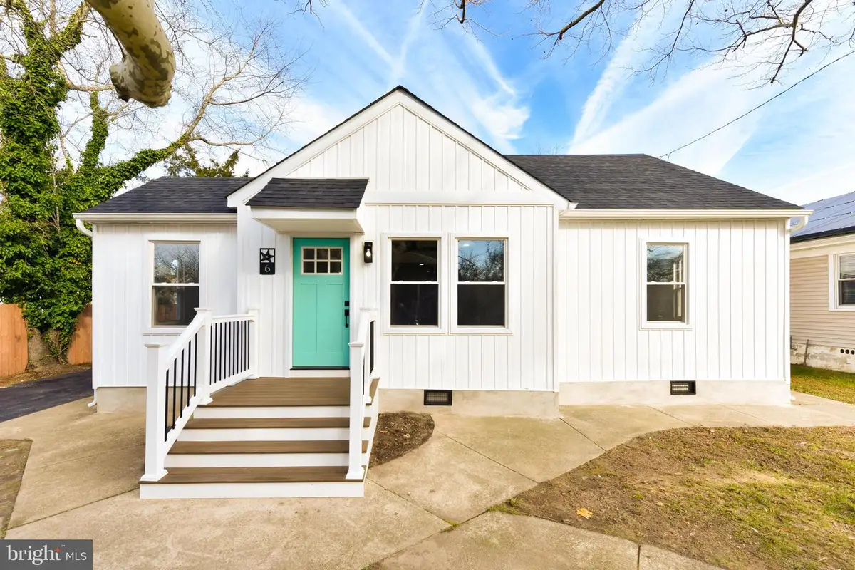 6 Lafayette Ave, Villas, NJ 08251 - #1