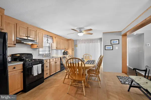 27 Buttercup Road, WILDWOOD, NJ 08260