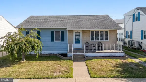 107 E Hollywood Ave, WILDWOOD, NJ 08260