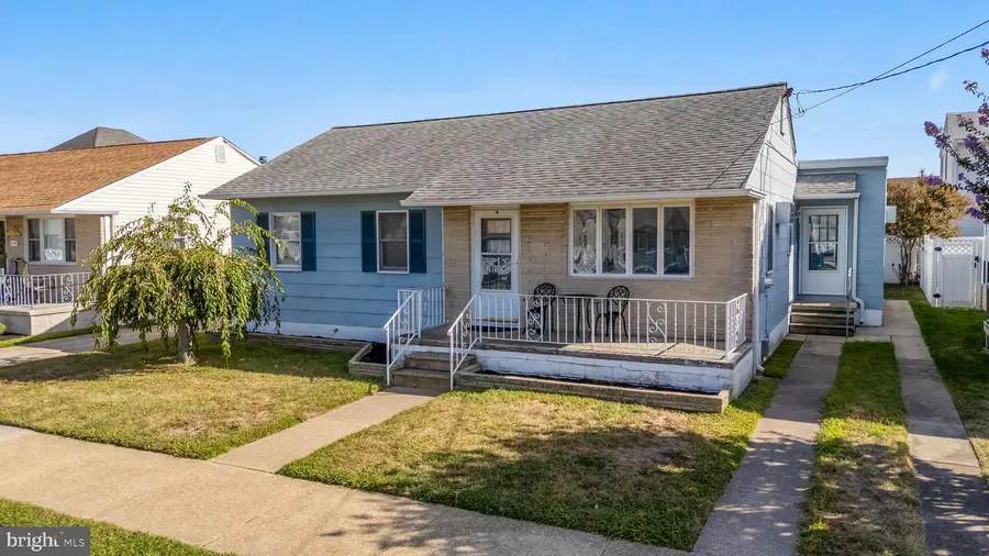 107 E Hollywood Ave, Wildwood, NJ 08260 - #2