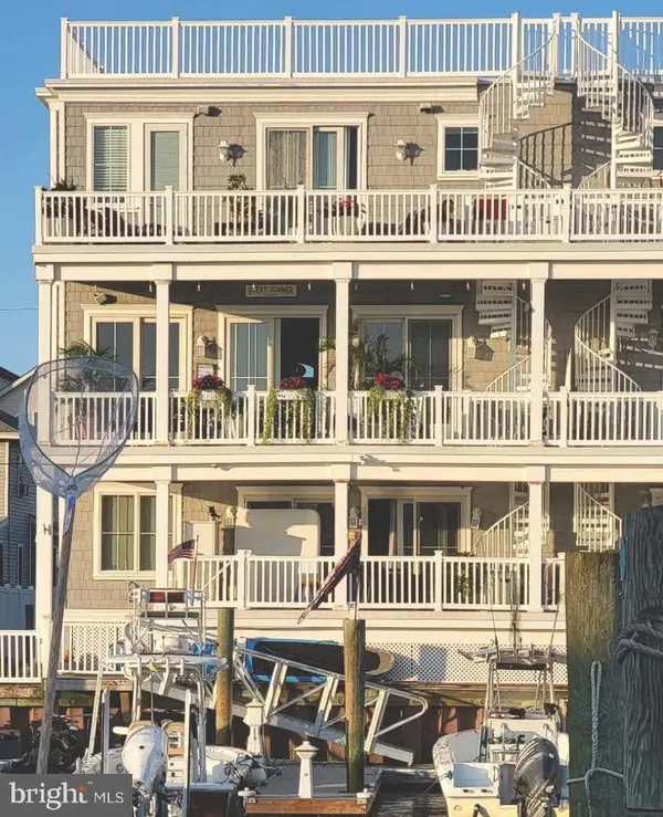 412 W Dock St, WILDWOOD, NJ 08260