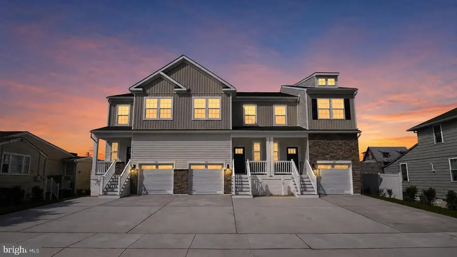126 W Montgomery Ave, Wildwood, NJ 08260 - #2