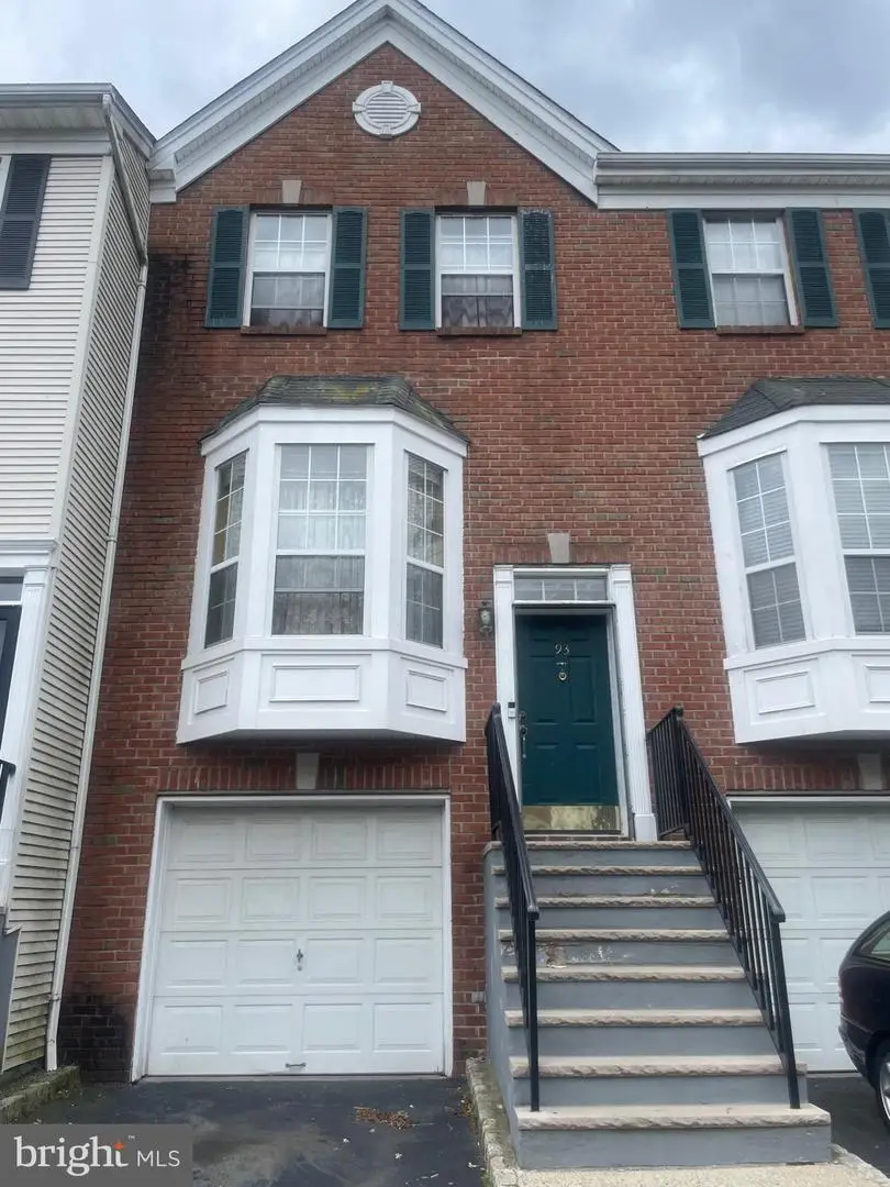 93 Perez Dr, Newark, NJ 07103 - #1