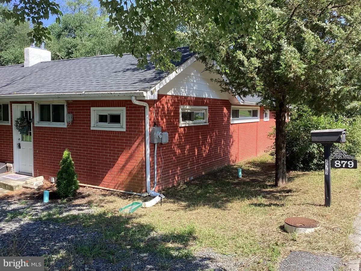 879 Green Ave, Williamstown, NJ 08094 - Image #1