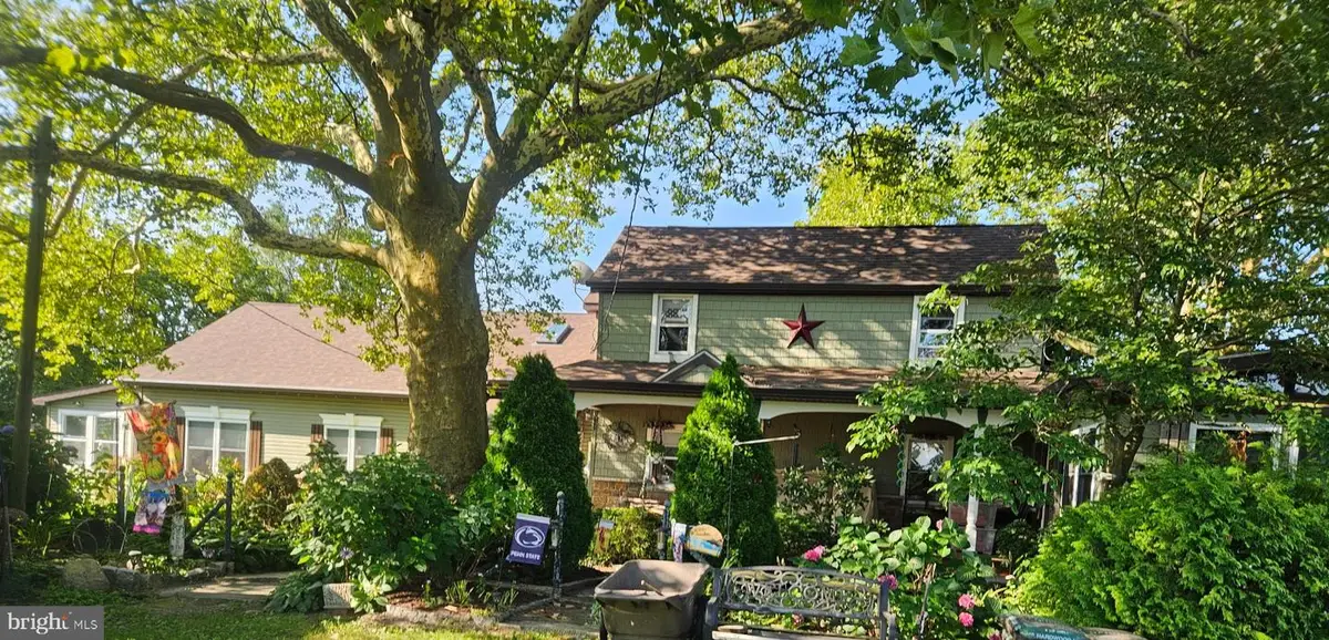 137 Davidson Rd, Woolwich Township, NJ 08085 - Image #1