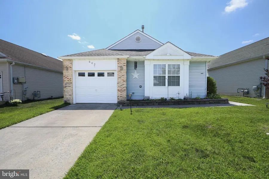 662 Barbados Dr, Williamstown, NJ 08094 - Image #3