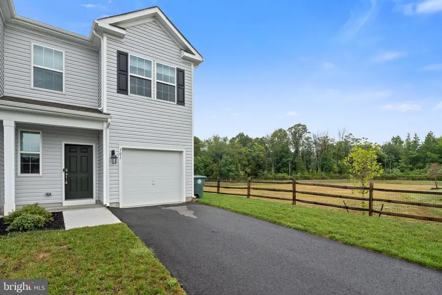 301 Mazzeo Dr, Glassboro, NJ 08028 - Image #2