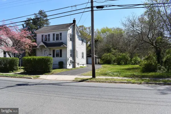 10 Grove St, GLASSBORO, NJ 08028