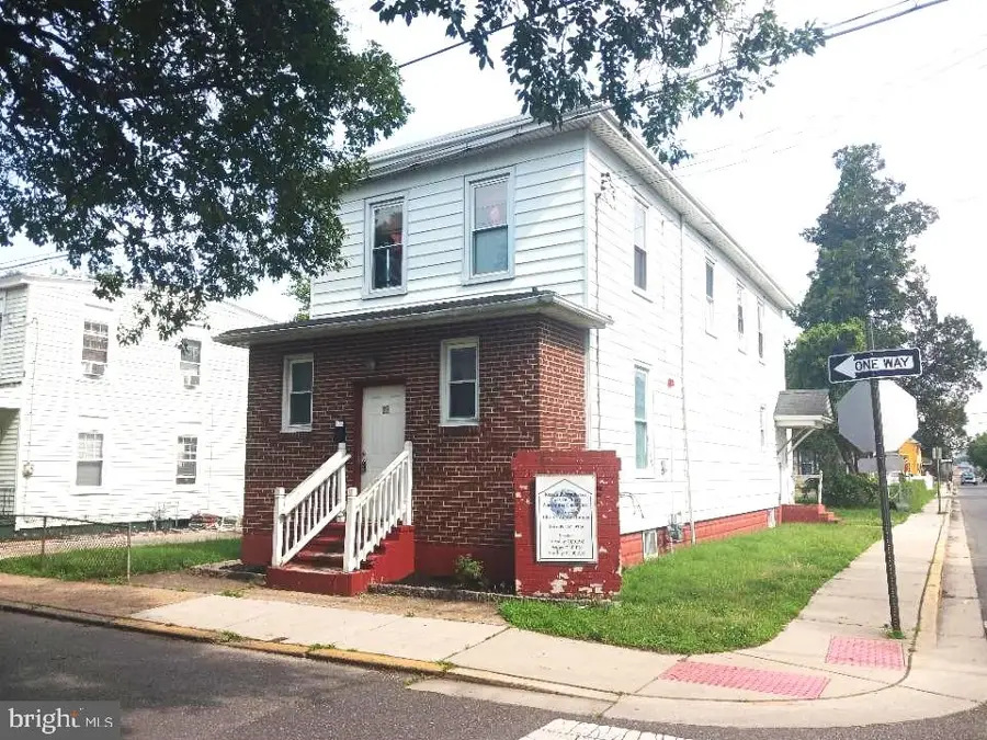 28 W Jefferson St, Paulsboro, NJ 08066 - Image #3