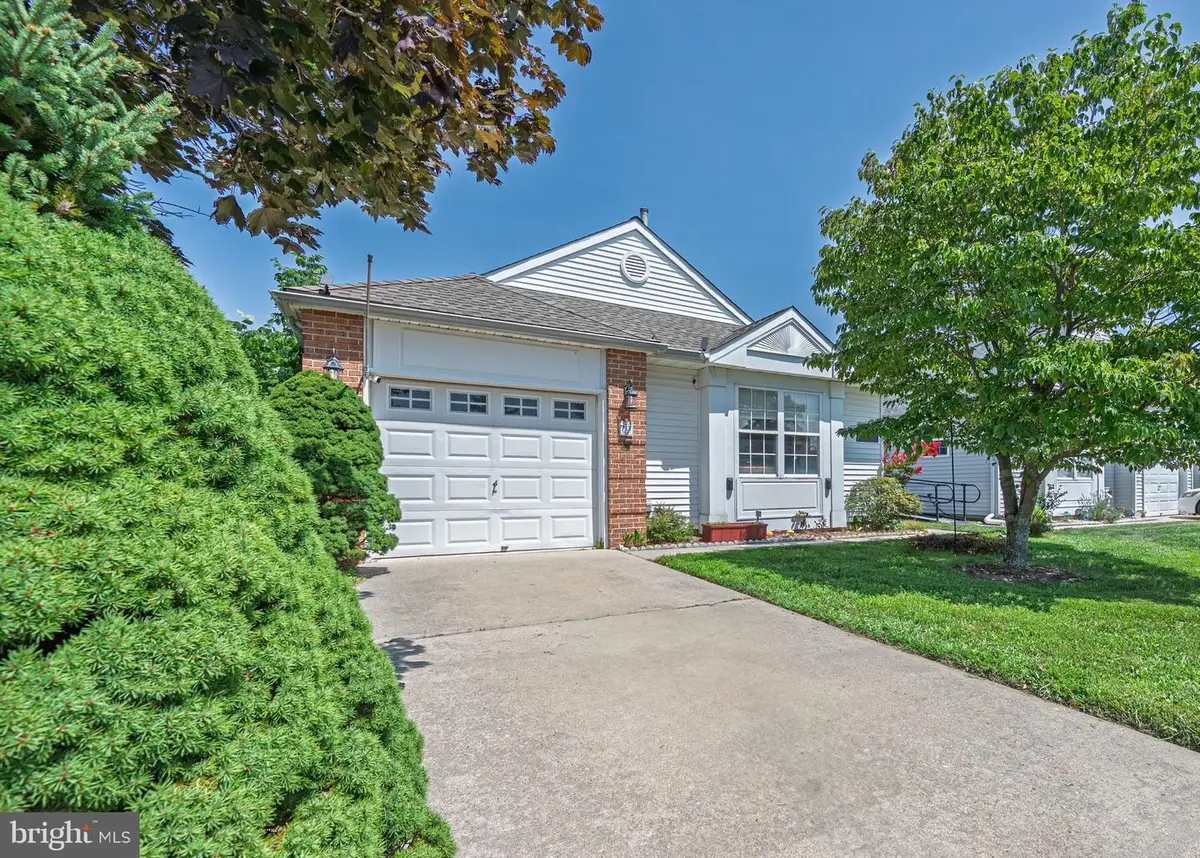 713 Barbados Dr, Williamstown, NJ 08094 - Image #1