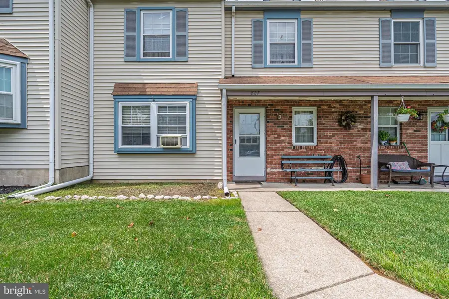 827 Saint Regis Ct, West Deptford, NJ 08051 - Image #2