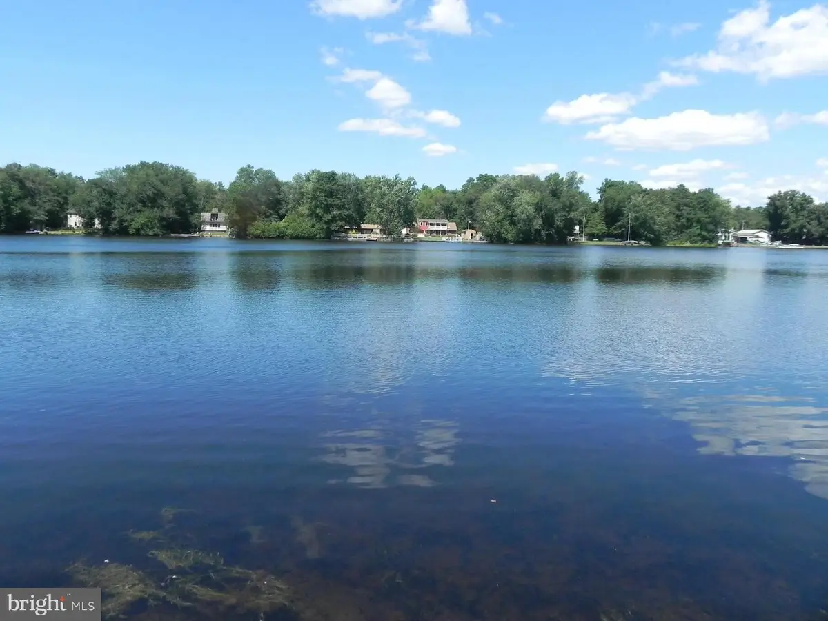 2612 S Shore Dr, Williamstown, NJ 08094 - Image #1