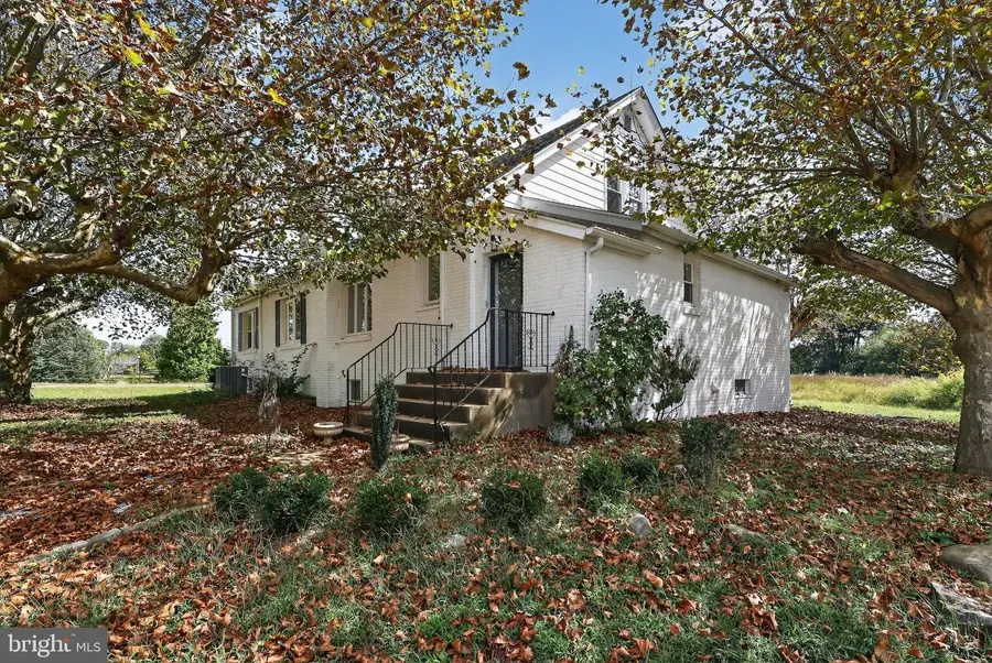 233 Franklinville Rd, Swedesboro, NJ 08085 - Image #3