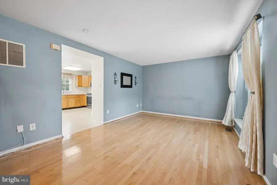 13 Yorktown Ct, Woodbury, NJ 08096 - Image #3