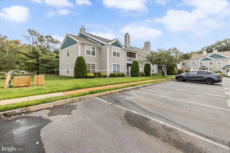 222 Steeplechase Ct, Woodbury, NJ 08096 - Image #3