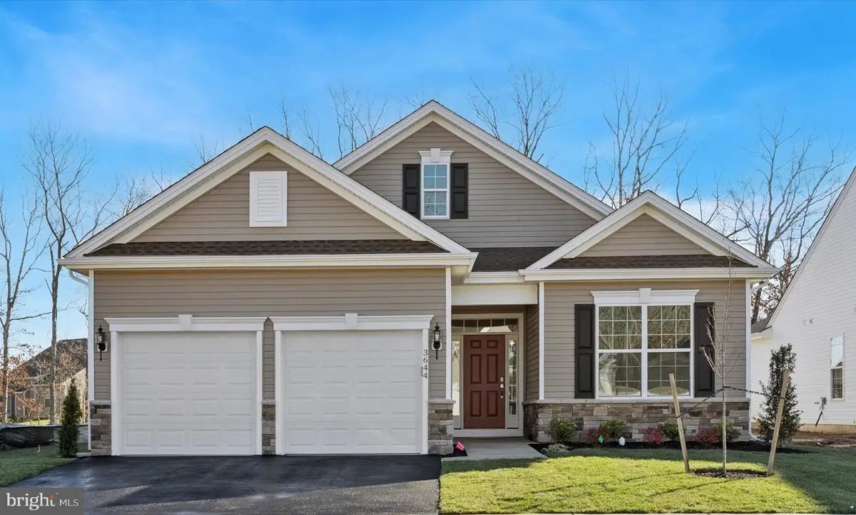 3644 Castleton Dr, Williamstown, NJ 08094 - Image #1