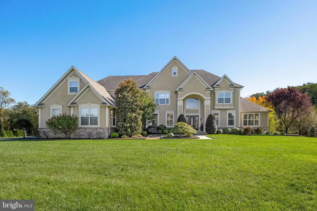 211 Emerald Ln, Mullica Hill, NJ 08062 - Image #1