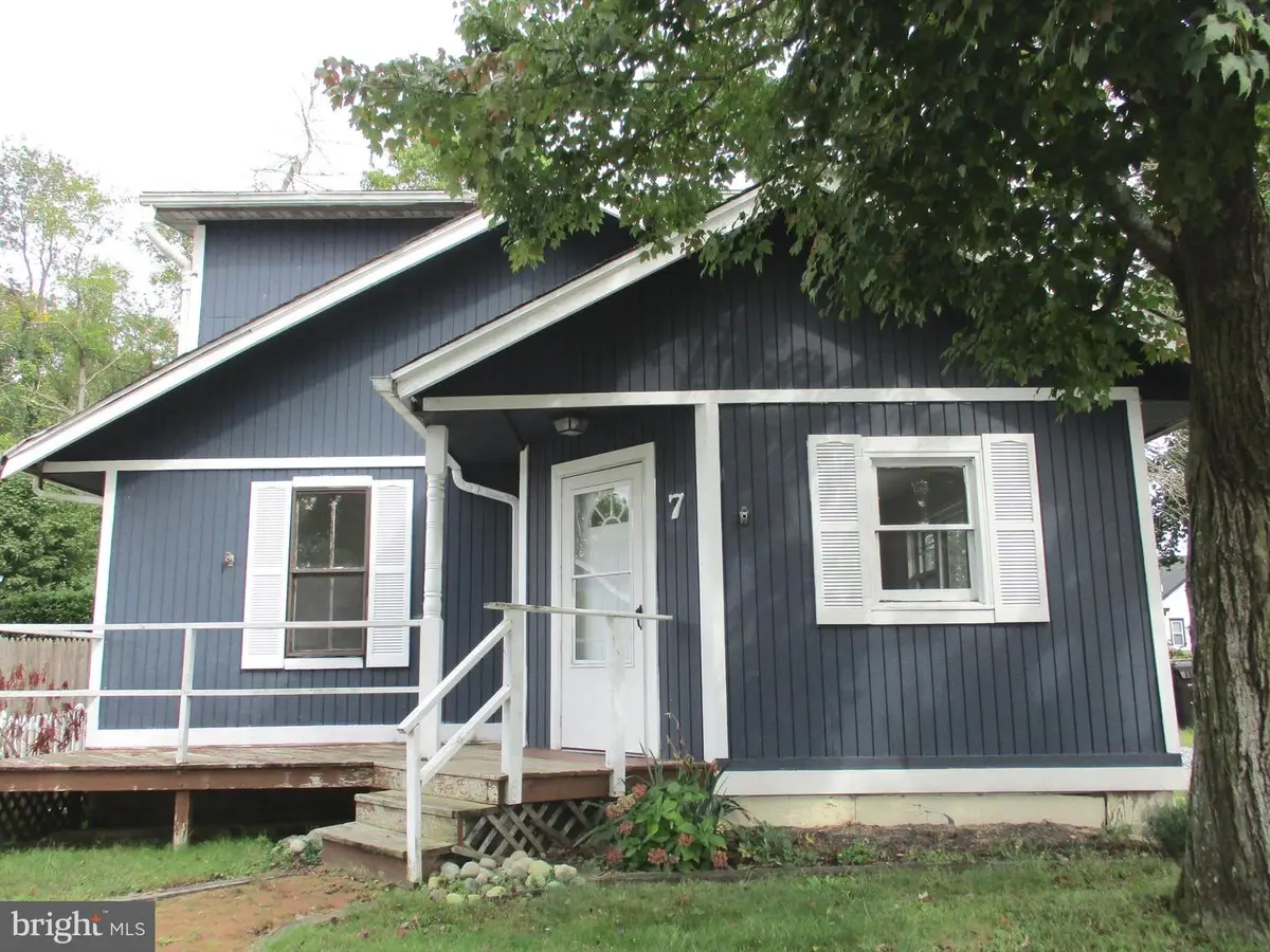 7 Eric Rd, Mullica Hill, NJ 08062 - Image #1