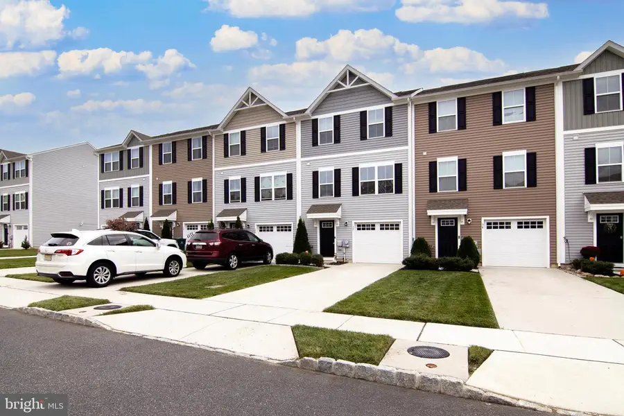 32 Burr St, Williamstown, NJ 08094 - Image #2