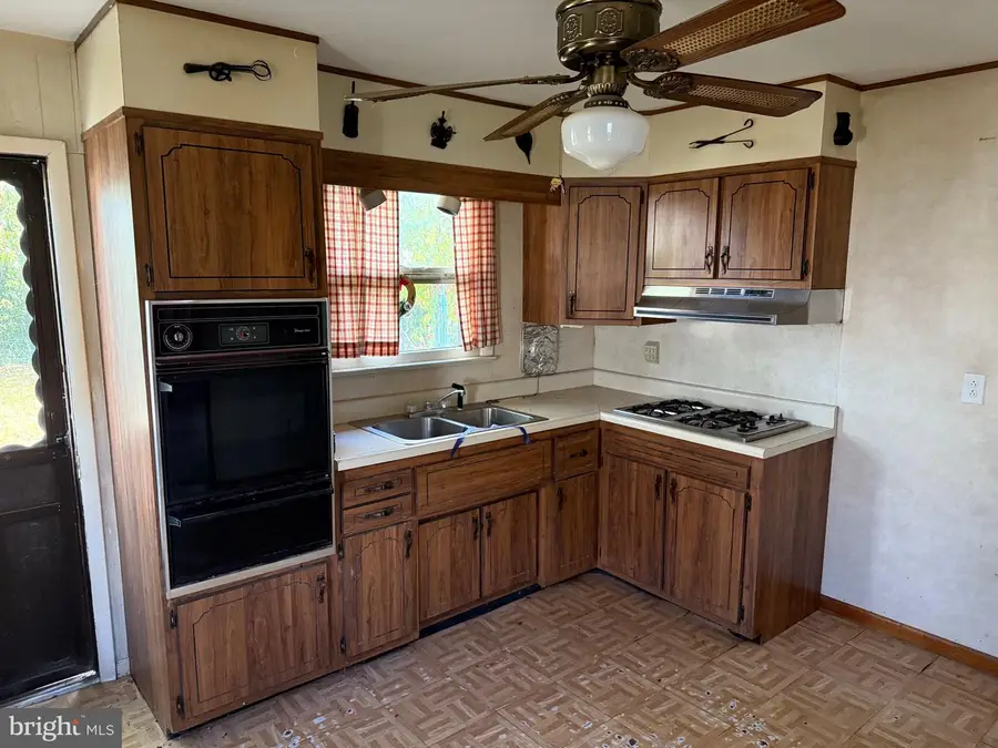 106 N Lincoln Ave, National Park, NJ 08063 - Image #2