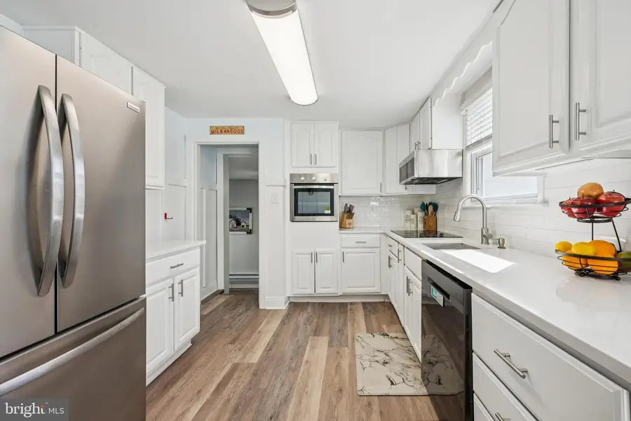 126 Repaupo Station Rd, Swedesboro, NJ 08085 - Image #2