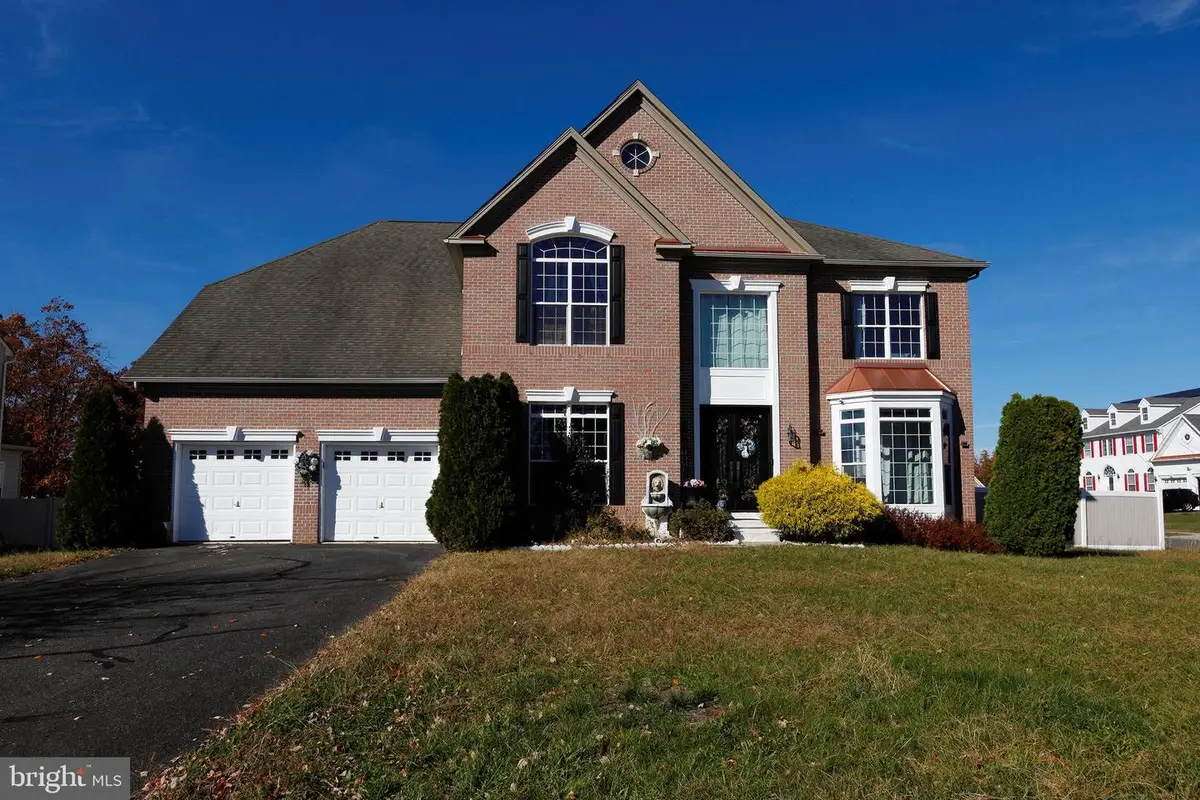 201 Luray Dr, Williamstown, NJ 08094 - Image #1