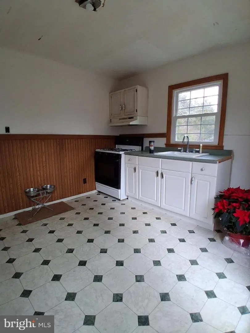 643 N Main St, Clayton, NJ 08312 - Image #3