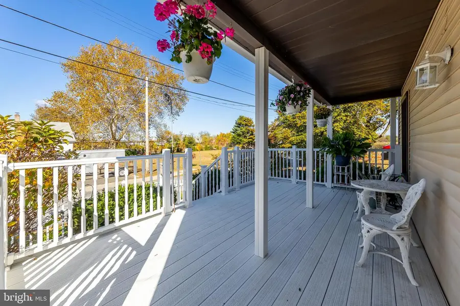 212 E Jefferson St, Paulsboro, NJ 08066 - Image #2