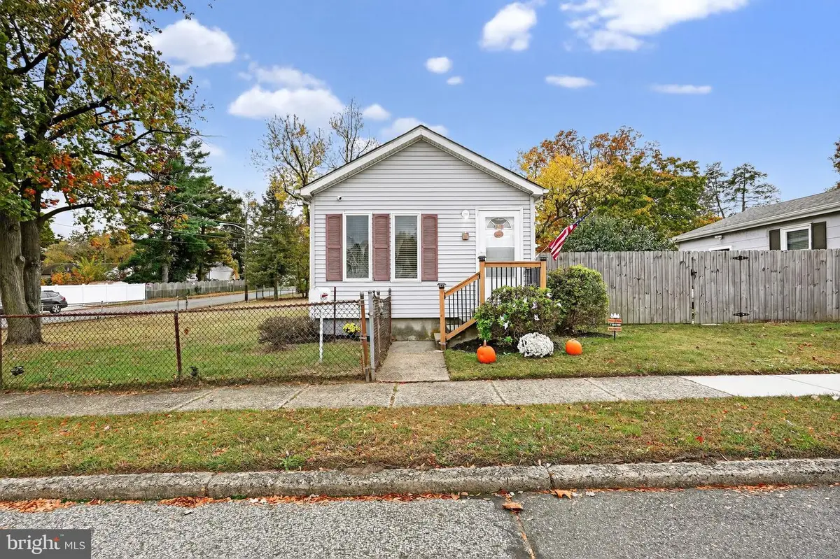 320 New Jersey Ave, National Park, NJ 08063 - Image #1