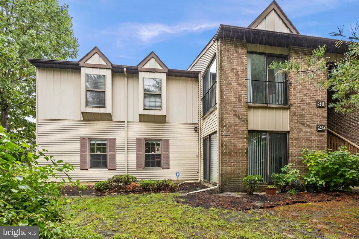 31 Windsor Ct, Sewell, NJ 08080 - Image #1