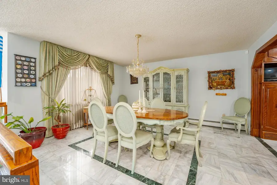 953 Chestnut Ave, Woodbury, NJ 08096 - Image #3