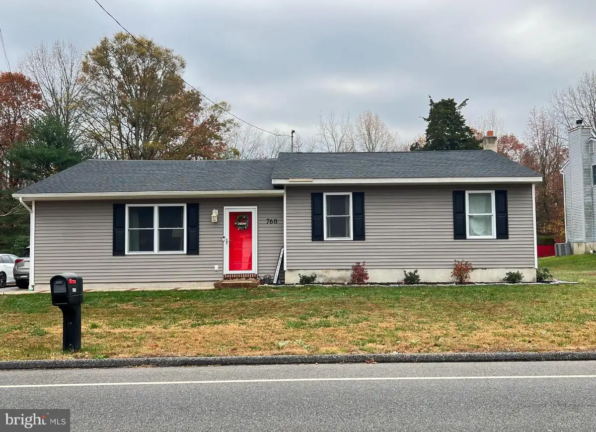 760 W Clayton Ave, Clayton, NJ 08312 - Image #1