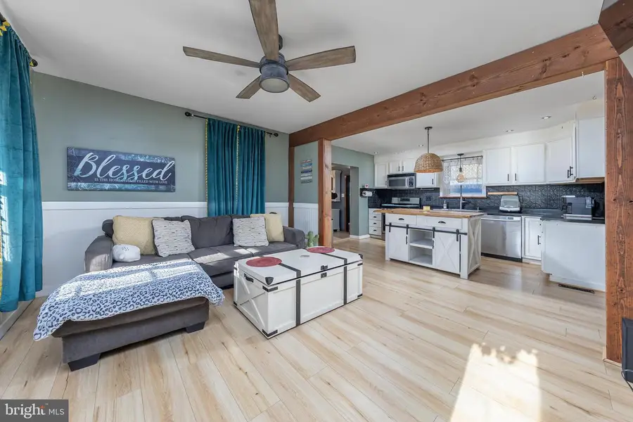 211 Hollywood Ave, Monroeville, NJ 08343 - Image #3