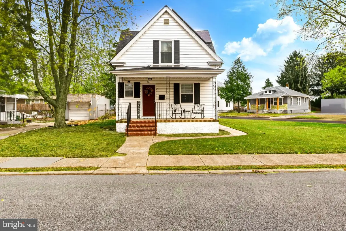 521 N Delaware St, Paulsboro, NJ 08066 - #1