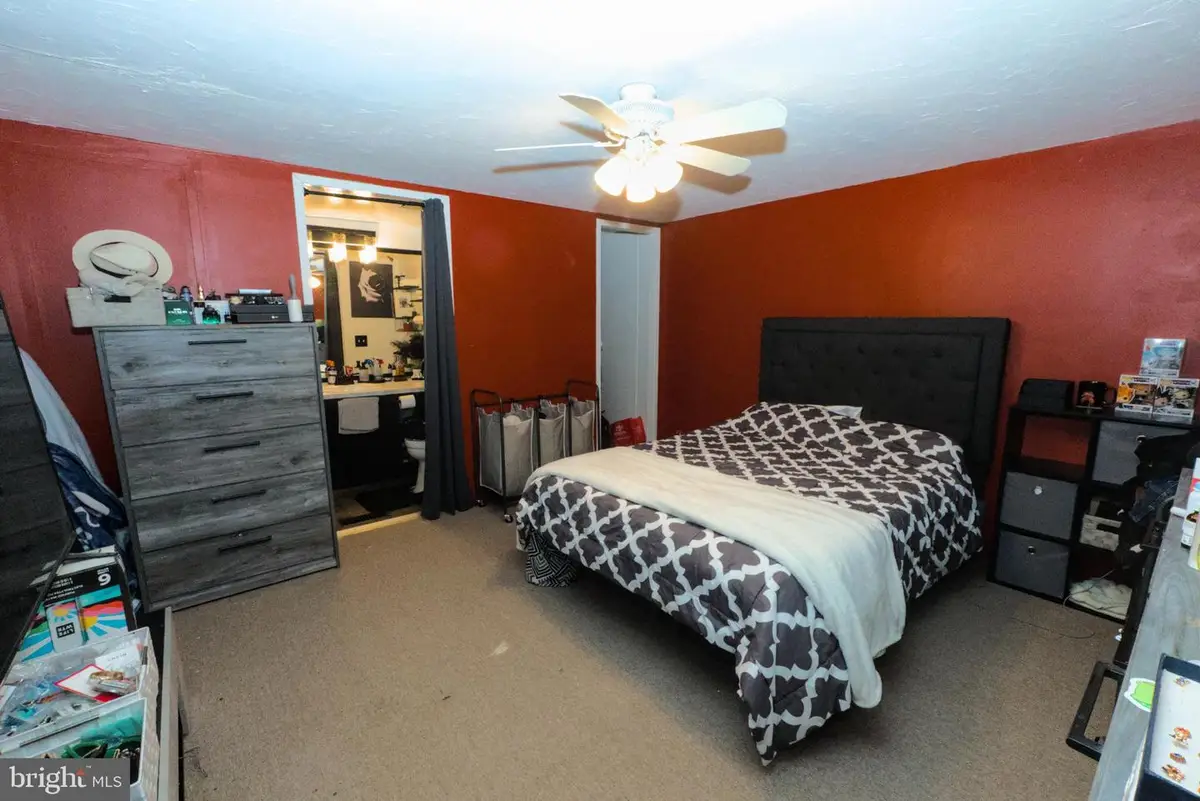 19 Marathon Dr, Mantua, NJ 08051 - Image #1