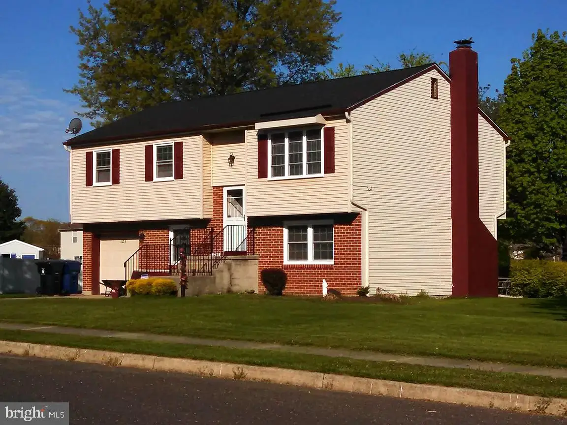 127 Karen Ct, Mullica Hill, NJ 08062 - Image #1