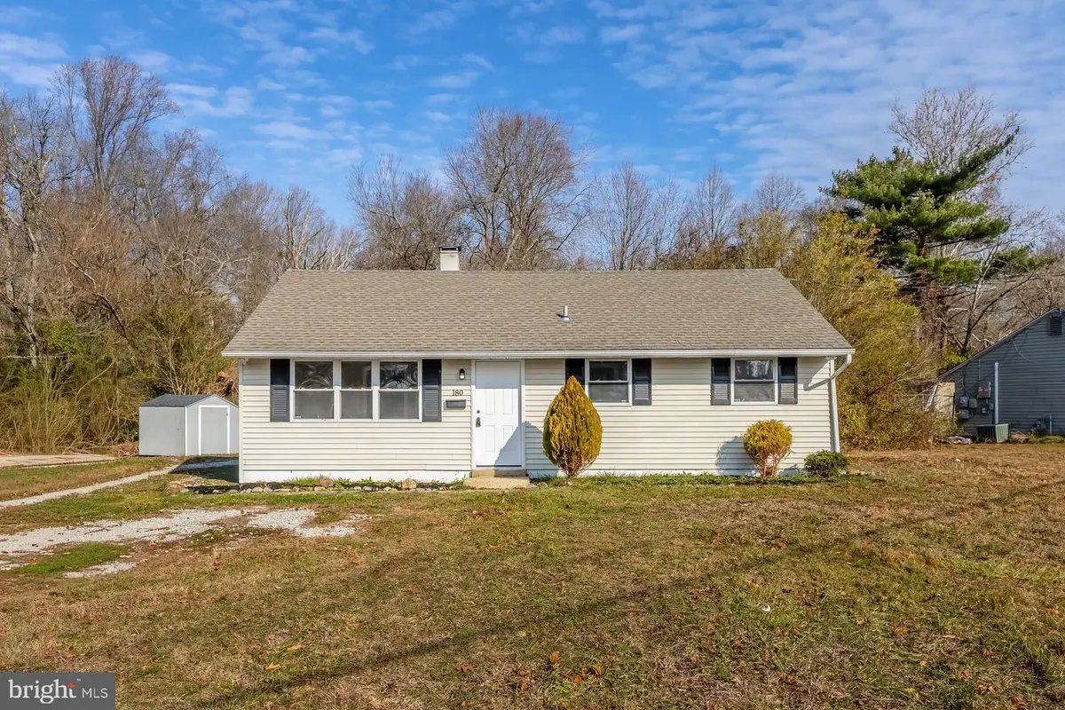 180 S Dennis Dr, Clayton, NJ 08312 - Image #1